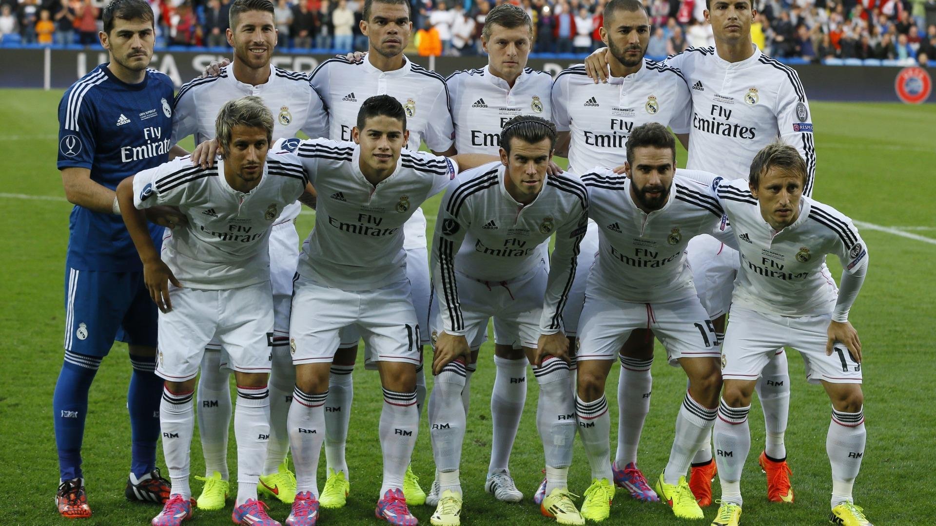 足球历史上的里程碑：创造纪录的瞬间，足球,历史